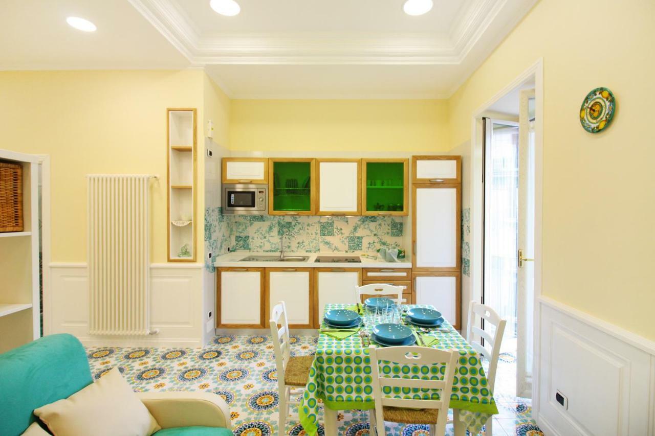 Appartamento La Corte Dei Borboni By Dimorra Napoli
